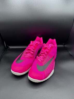 Nike Hyperlive Vivid Pink Basketball Shoes 819663-606 Size 11